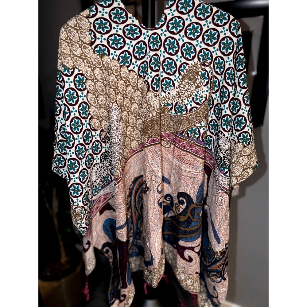 Lulla Collections by Shova Kimono Shawl Scarf Boho Paisley Print Fringe
